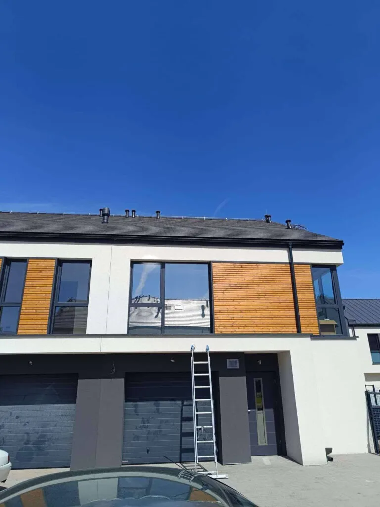 lustro weneckie białystok,folia lustro weneckie białystok, folie okienne białystok, montaż folii białystok, oklejanie okien białystok, okno weneckie białystok